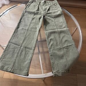 Wide-Leg Green Pants